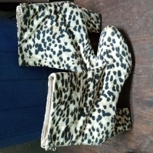 Boots - Picture 2 of 3